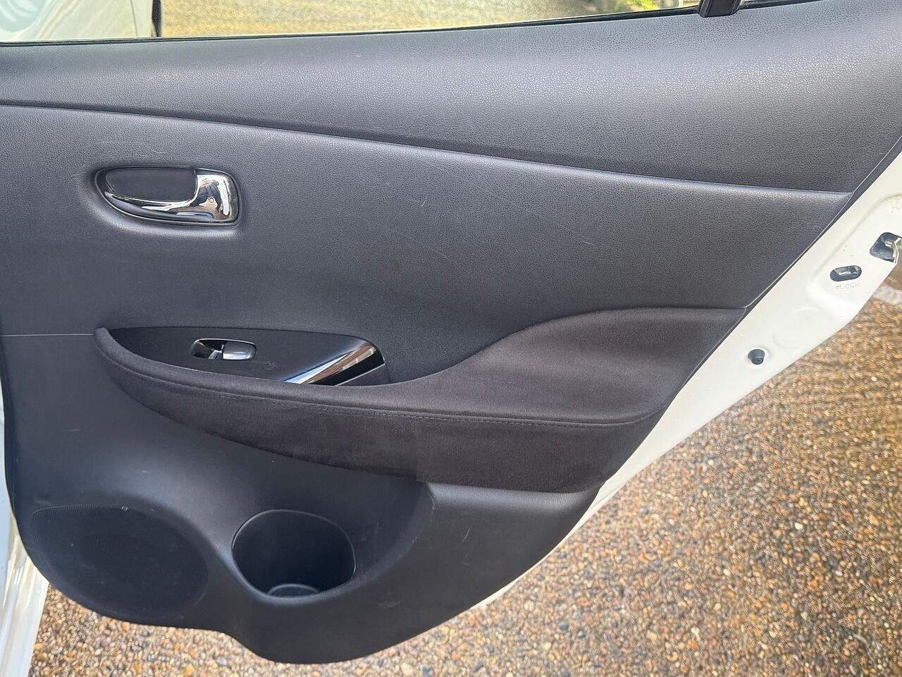 Used Nissan Leaf 2015 for sale - 78091040: Photo 24