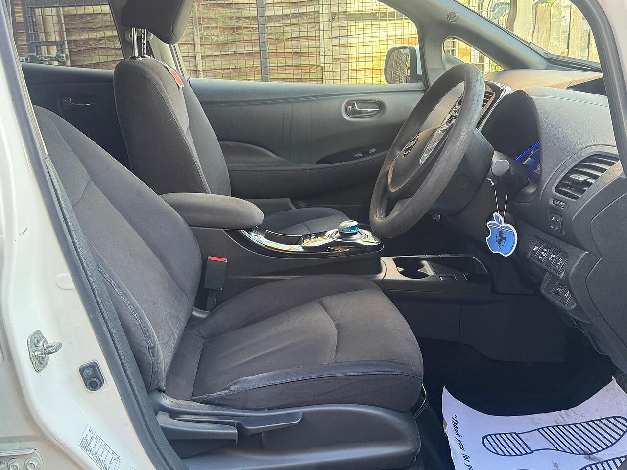 Used Nissan Leaf 2015 for sale - 78091040: Photo 5