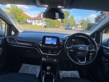 Used Ford Fiesta 2017 for sale - 75777979: Photo