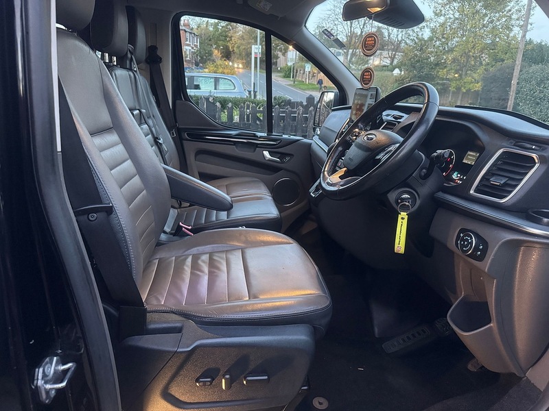 Used Ford Tourneo Custom 2018 for sale - 76476298: Photo 4