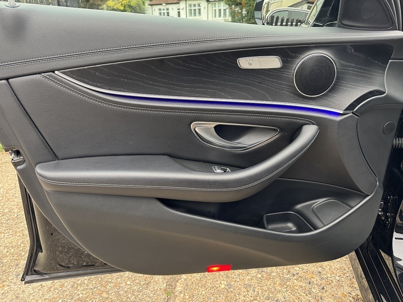 Used Mercedes-Benz E Class 2018 for sale - 76320107: Photo 27