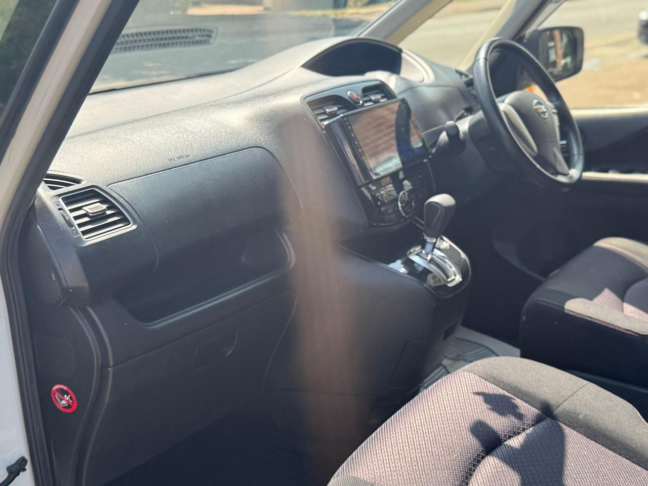 Used Nissan Serena 2023 for sale - 78091037: Photo 24