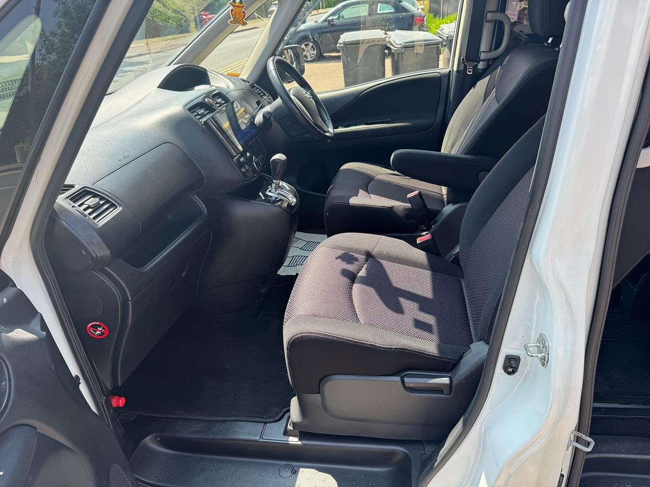 Used Nissan Serena 2023 for sale - 78091037: Photo 25