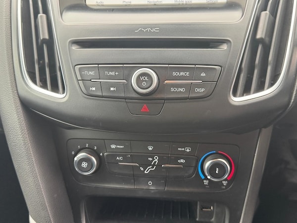 Used Ford Focus 2017 for sale - 74587741: Photo 12