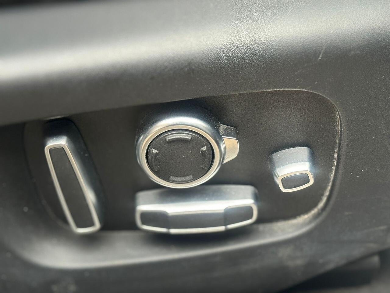 Used Land Rover Range Rover Velar 2019 for sale - 78091043: Photo 31