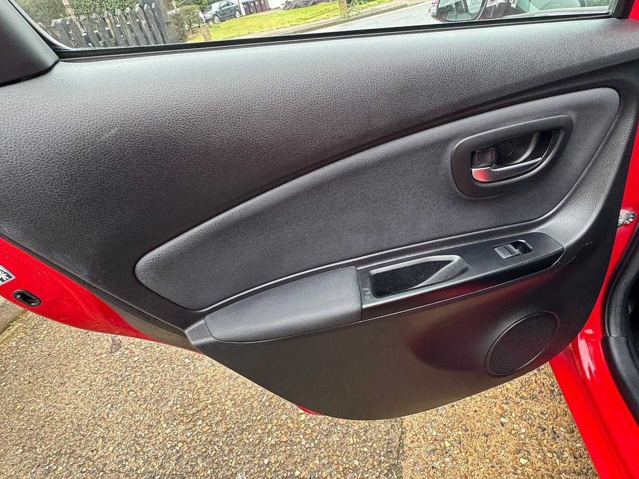 Used Toyota Yaris 2016 for sale - 78091025: Photo 26