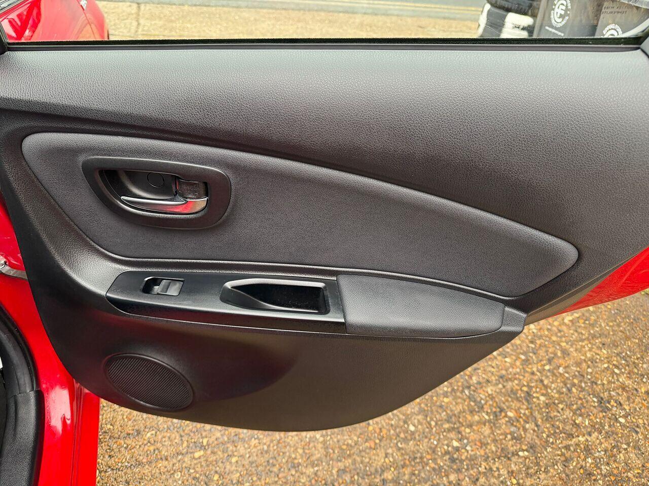 Used Toyota Yaris 2016 for sale - 78091025: Photo 28