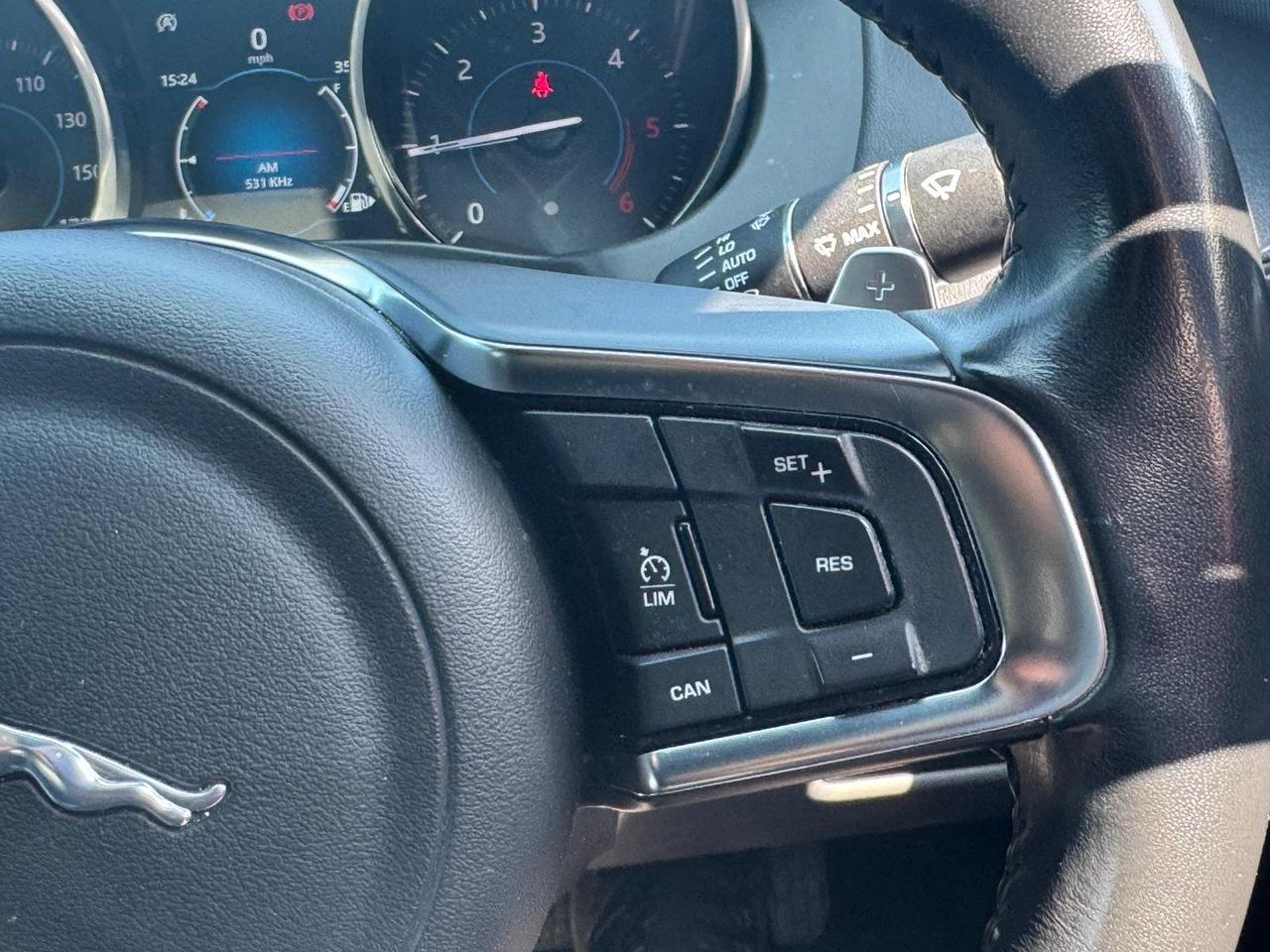 Used Jaguar XE 2017 for sale - 78091032: Photo 29