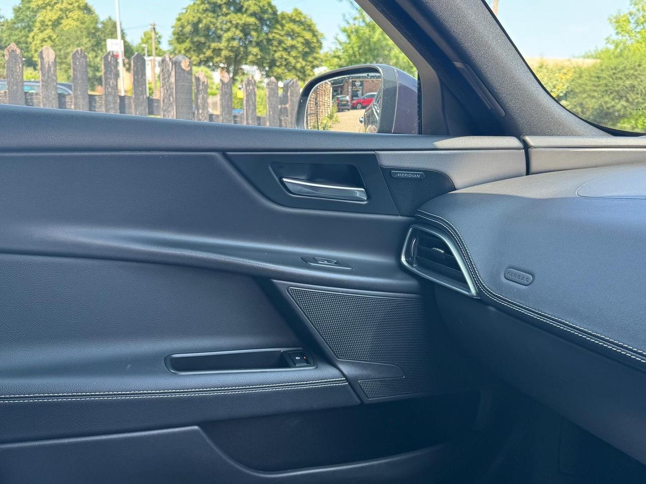 Used Jaguar XE 2017 for sale - 78091032: Photo 31