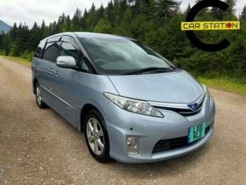 Used Toyota Estima 2010 for sale - 72284046: Photo