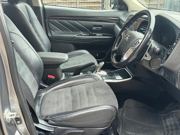 Used Mitsubishi Outlander 2016 for sale - 74784344: Photo 6