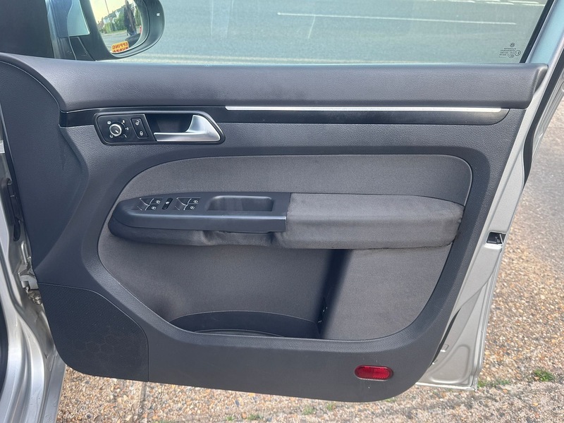 Used Volkswagen Touran 2025 for sale - 76156364: Photo 27