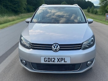 Used Volkswagen Touran 2025 for sale - 76156364: Photo 2