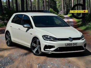 Used Volkswagen Golf 2018 for sale - 79475336: Photo