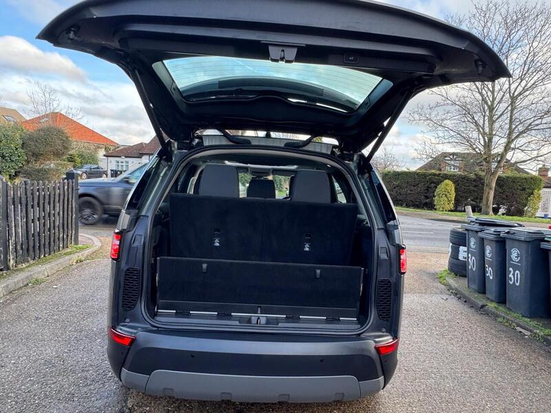 Used Land Rover Discovery 2017 for sale - 77236862: Photo 35