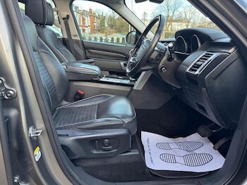 Used Land Rover Discovery 2017 for sale - 77236862: Photo