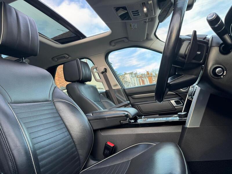 Used Land Rover Discovery 2017 for sale - 77236862: Photo 5