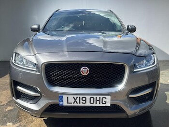 Used Jaguar F-Pace 2019 for sale - 78276674: Photo