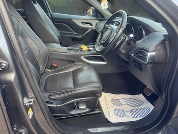 Used Jaguar F-Pace 2019 for sale - 78276674: Photo