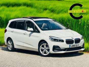 220i Luxury