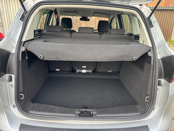 Used Ford C-Max 2016 for sale - 74486928: Photo 17