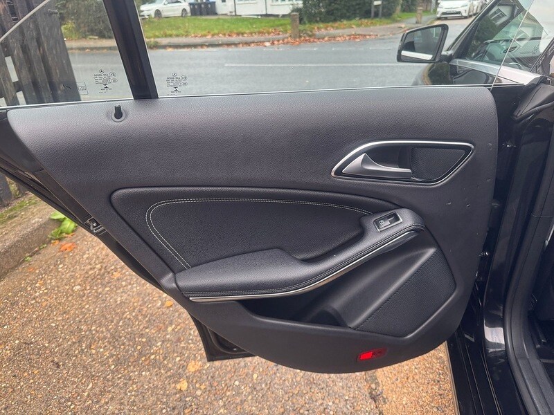 Used Mercedes-Benz CLA 2017 for sale - 76564879: Photo 30