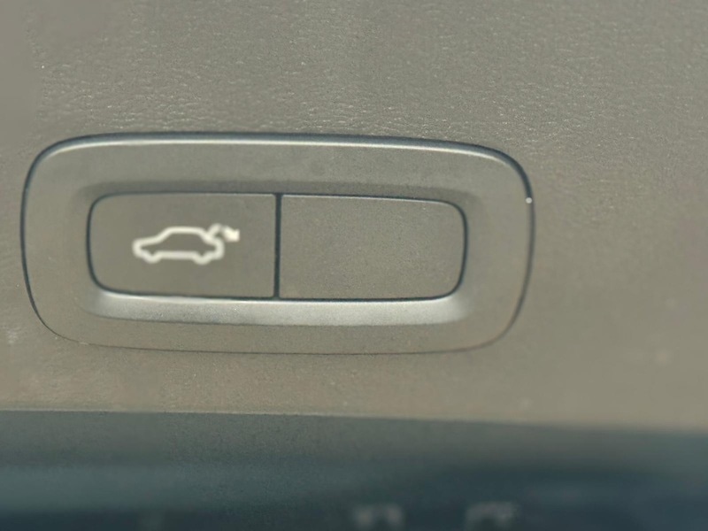 Used Volvo XC40 2020 for sale - 77172815: Photo 21