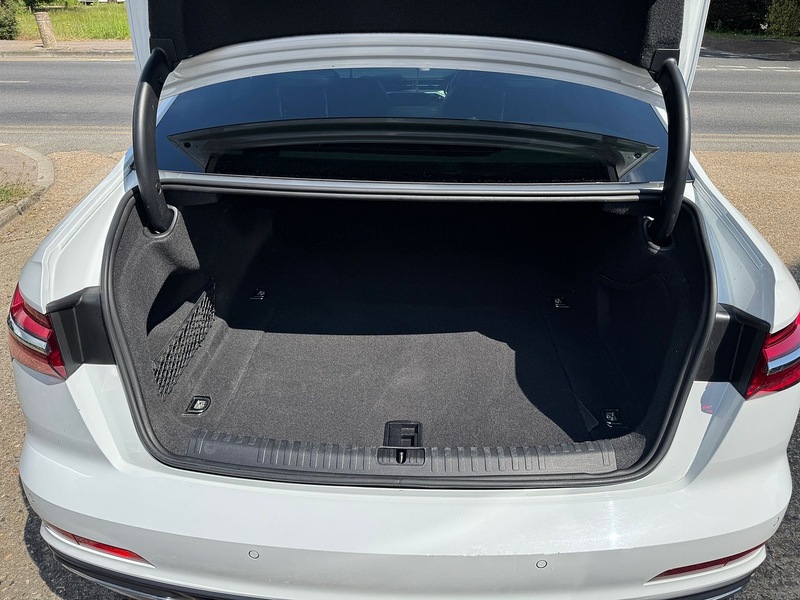 Used Audi A6 Saloon 2018 for sale - 76986547: Photo 18