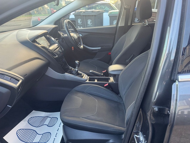 Used Ford Focus 2017 for sale - 76831644: Photo 32