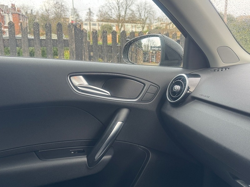 Used Audi A1 2013 for sale - 77553569: Photo 35