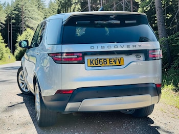 Used Land Rover Discovery 2018 for sale - 78727962: Photo