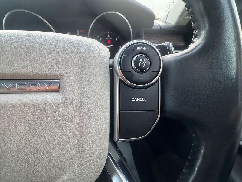 Used Land Rover Discovery 2017 for sale - 76476299: Photo 19