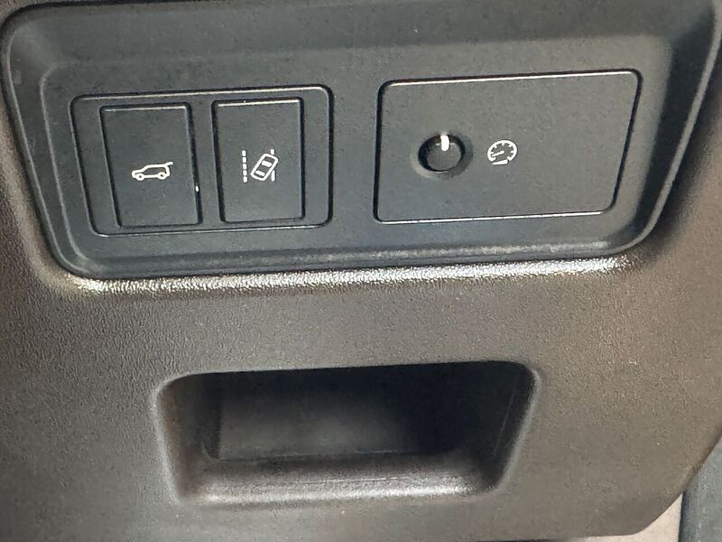 Used Land Rover Discovery 2017 for sale - 76476299: Photo 24