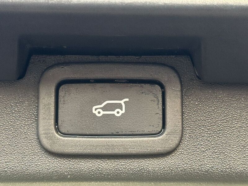 Used Land Rover Discovery 2017 for sale - 76476299: Photo 34