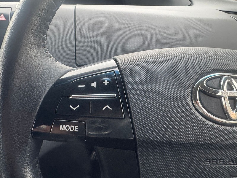 Used Toyota Estima 2015 for sale - 76962804: Photo 31