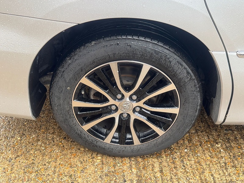 Used Toyota Estima 2015 for sale - 76962804: Photo 40