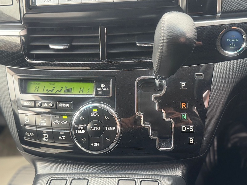 Used Toyota Estima 2015 for sale - 76962804: Photo 7