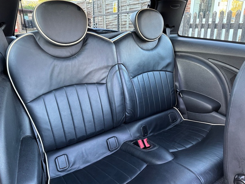 Used MINI Hatch 2010 for sale - 77080653: Photo 6