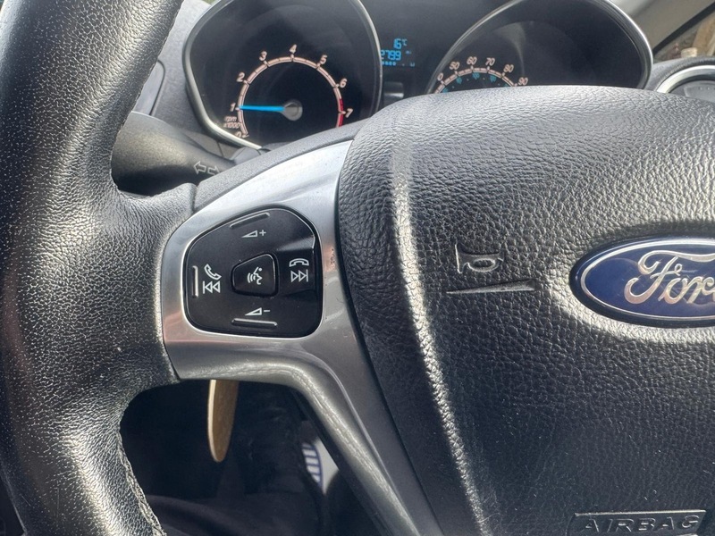 Used Ford Fiesta 2014 for sale - 76502852: Photo 11