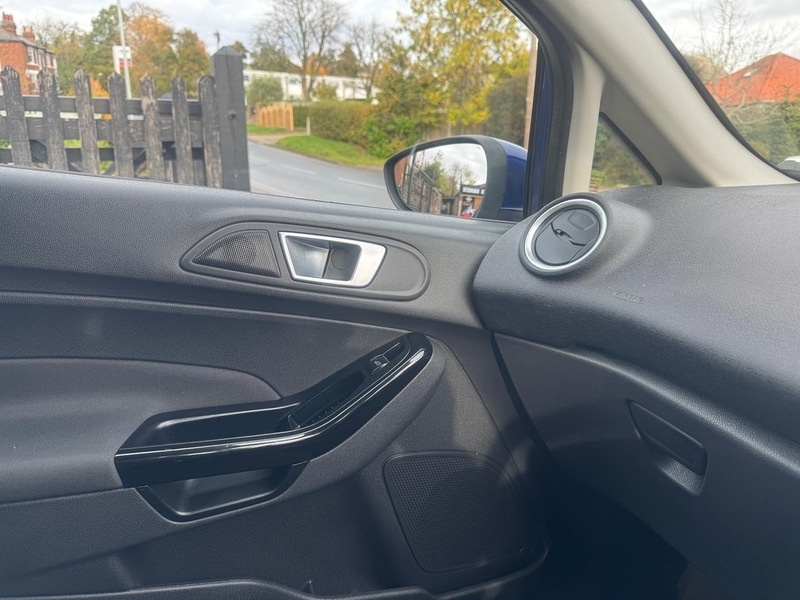 Used Ford Fiesta 2014 for sale - 76502852: Photo 17