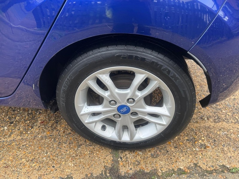 Used Ford Fiesta 2014 for sale - 76502852: Photo 38