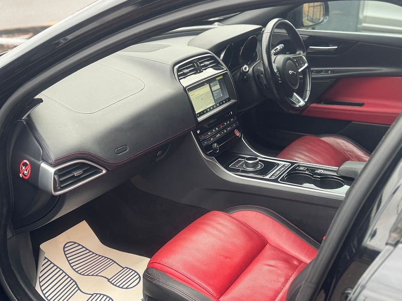 Used Jaguar XE 2016 for sale - 76553615: Photo 24