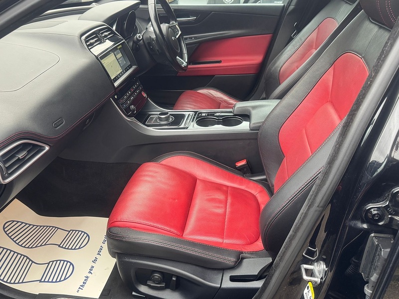 Used Jaguar XE 2016 for sale - 76553615: Photo 25