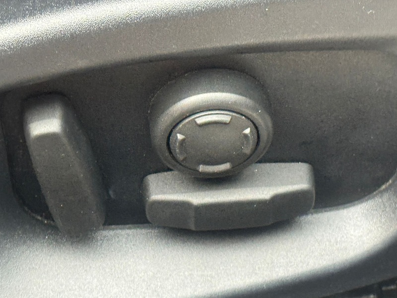 Used Jaguar XE 2016 for sale - 76553615: Photo 28