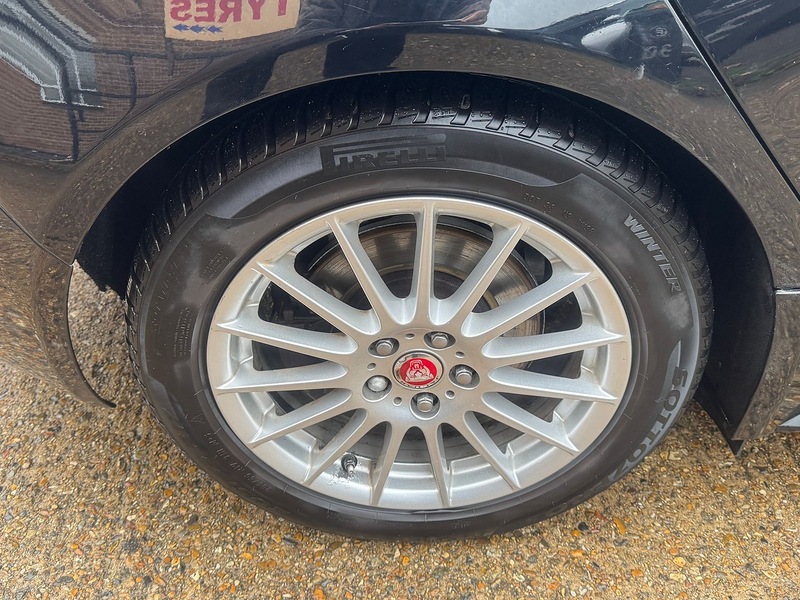 Used Jaguar XE 2016 for sale - 76553615: Photo 44