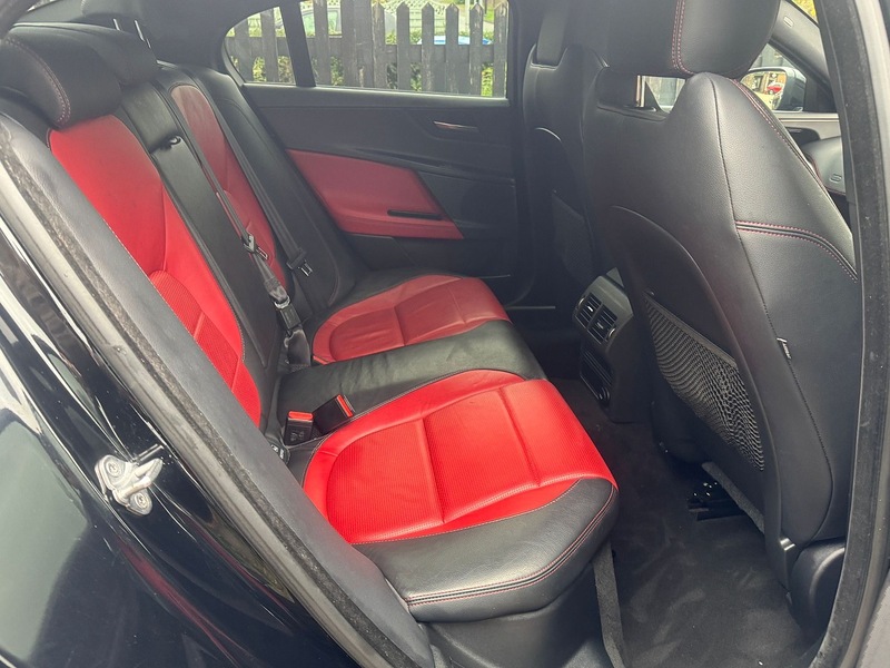 Used Jaguar XE 2016 for sale - 76553615: Photo 5