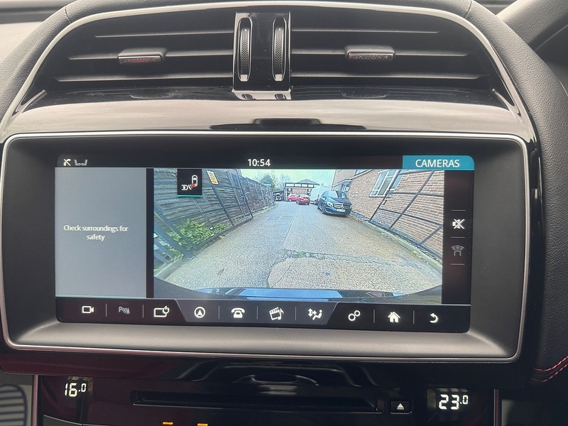 Used Jaguar XE 2016 for sale - 76553615: Photo 7