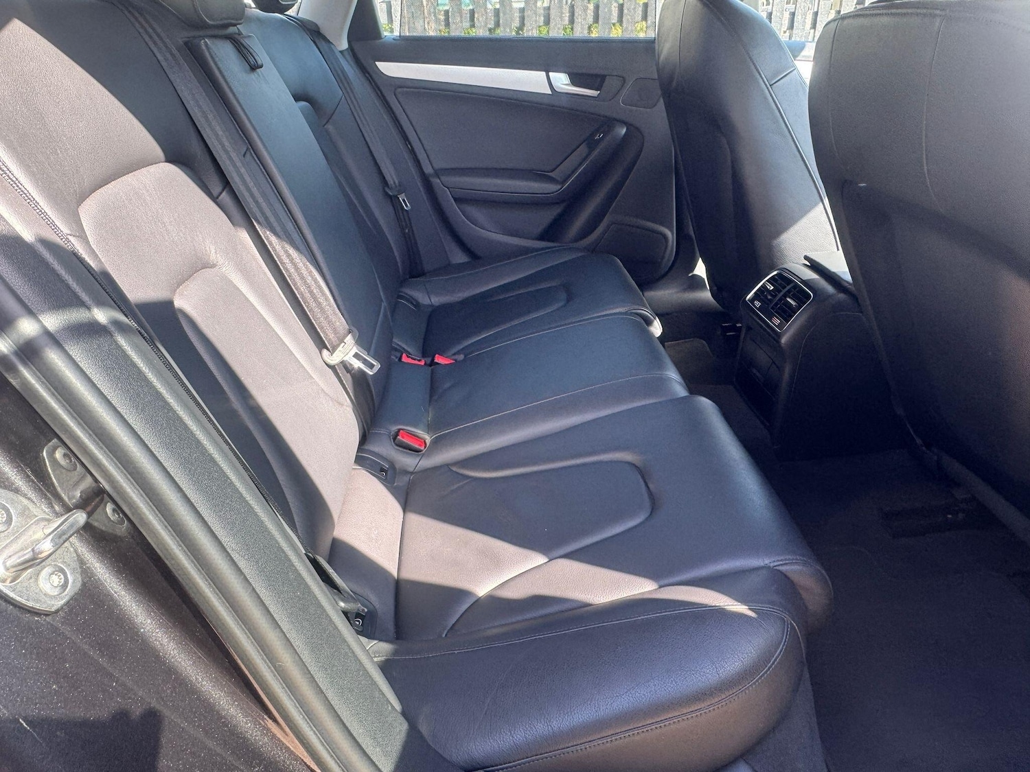 Used Audi A4 2015 for sale - 78170807: Photo 5