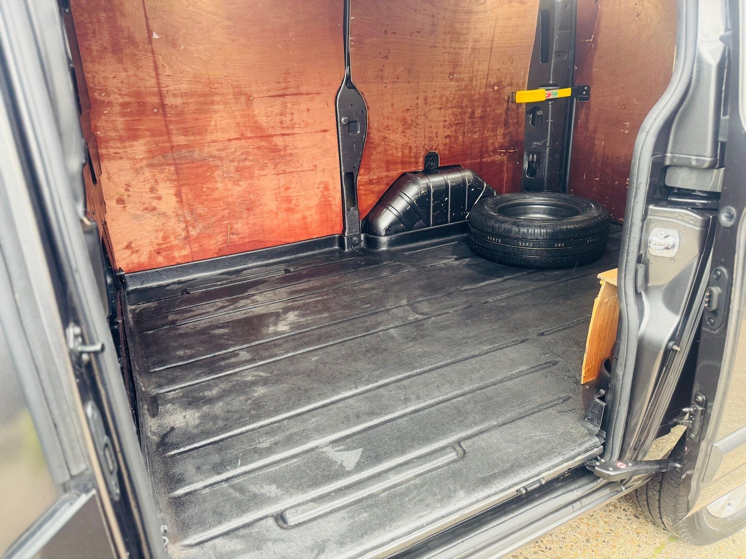 Used Ford Transit Custom 2020 for sale - 78147877: Photo 28