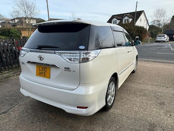 Used Toyota Estima 2010 for sale - 79755998: Photo